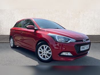 Used Hyundai i20 2017 for sale - 76289056: Photo