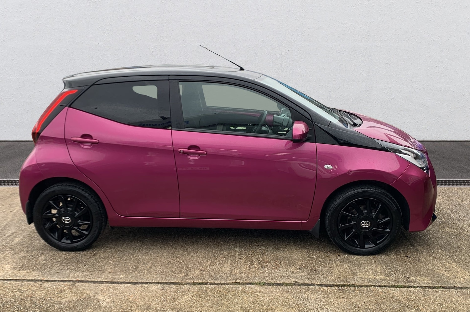 Used Toyota AYGO 2019 for sale - 77526028: Photo 3