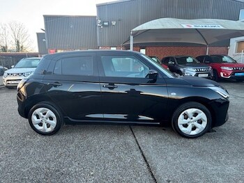 Used Suzuki Swift 2024 for sale - 77423645: Photo