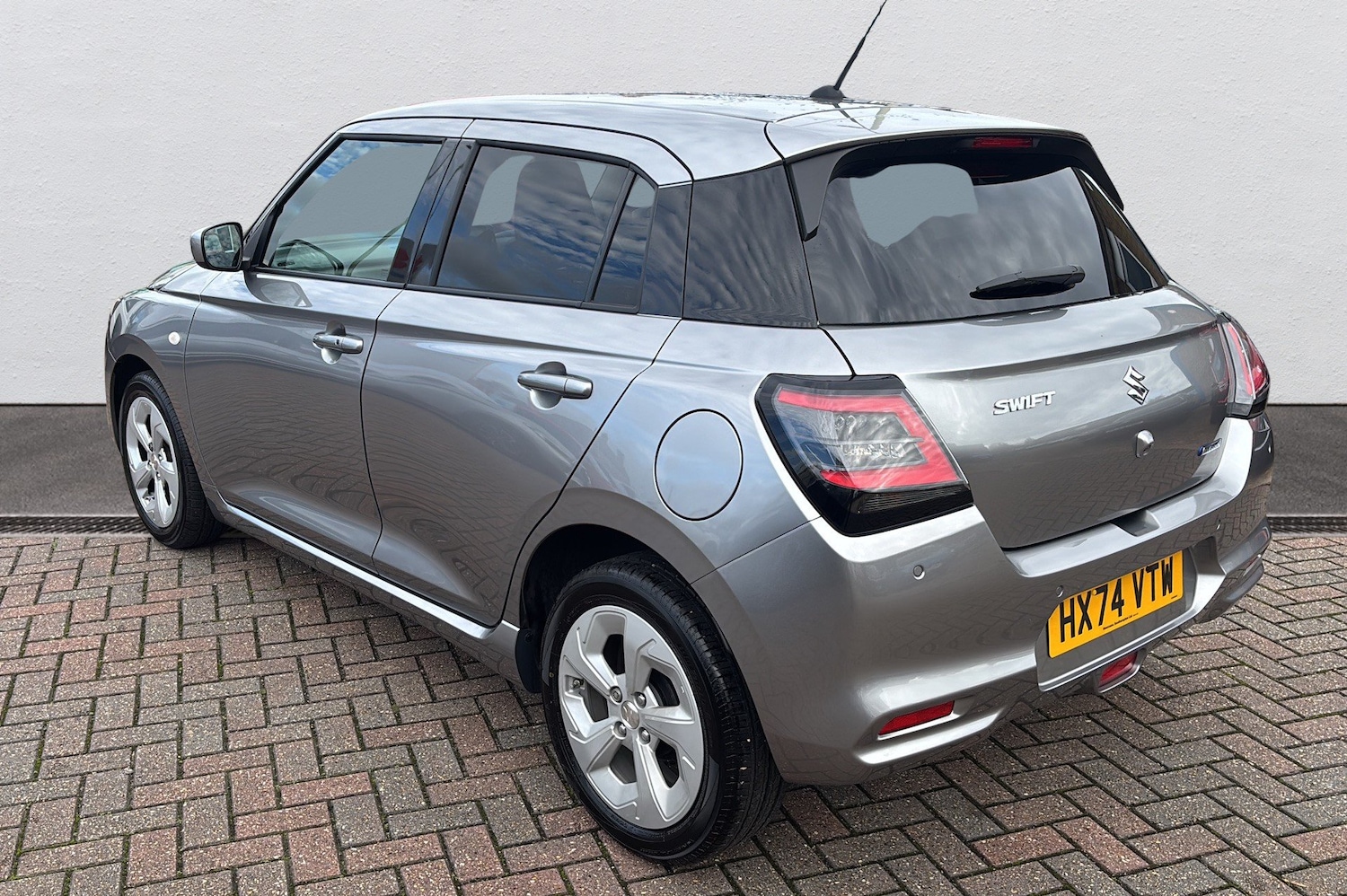 Used Suzuki Swift 2025 for sale - 76680254: Photo 4