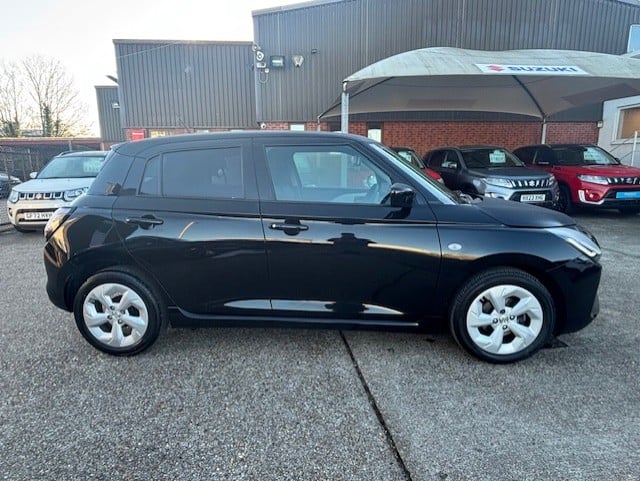 Used Suzuki Swift 2024 for sale - 77669166: Photo 2