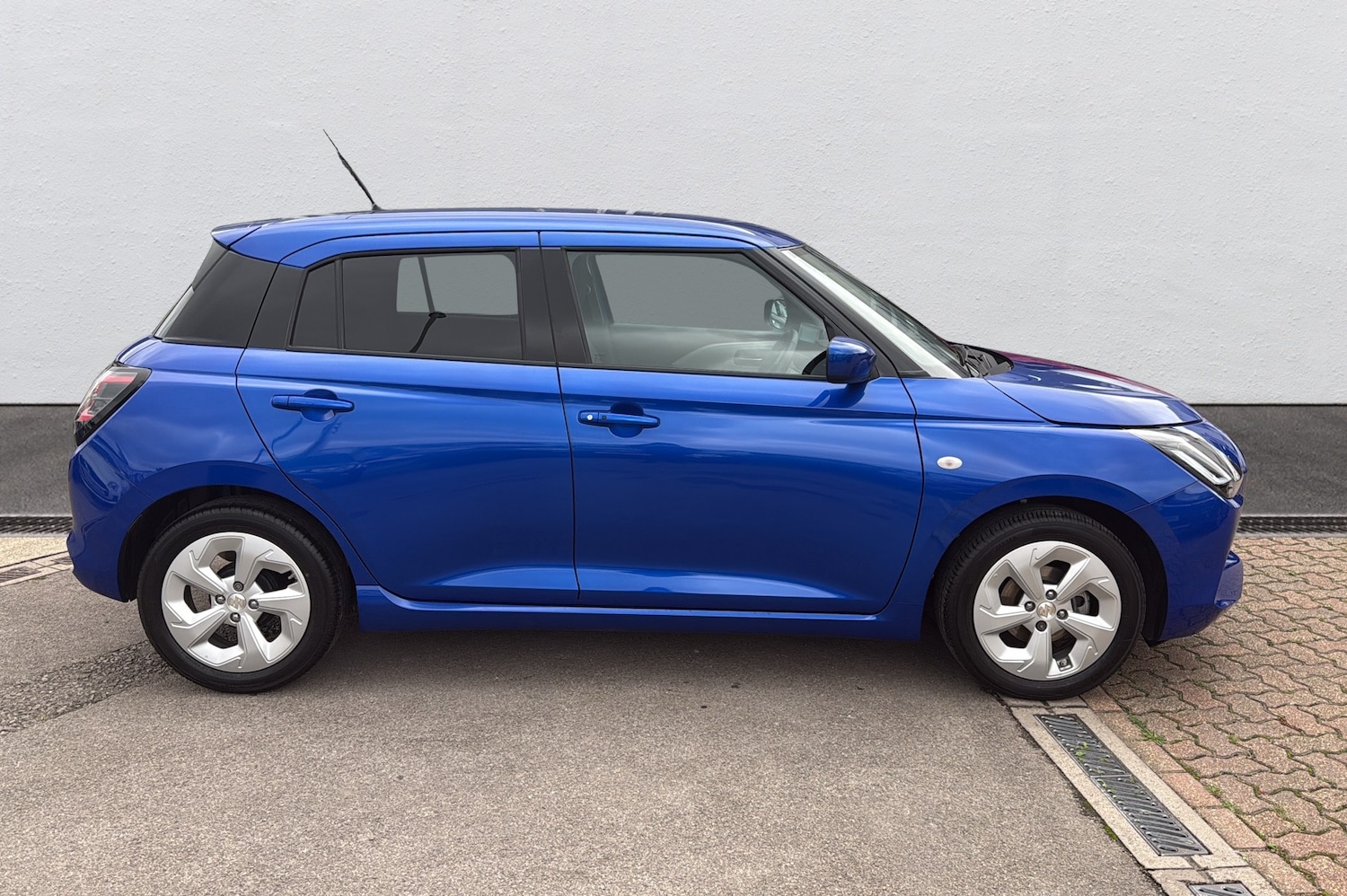 Used Suzuki Swift 2024 for sale - 76676619: Photo 3