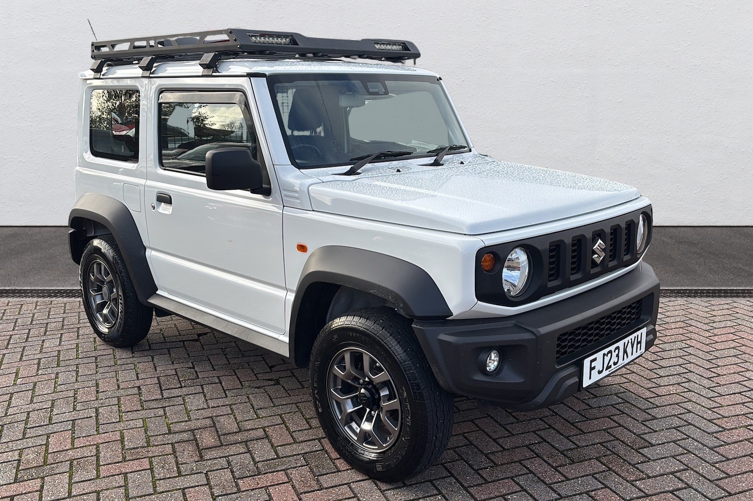 Used Suzuki Jimny 2023 for sale - 76676496: Photo 1