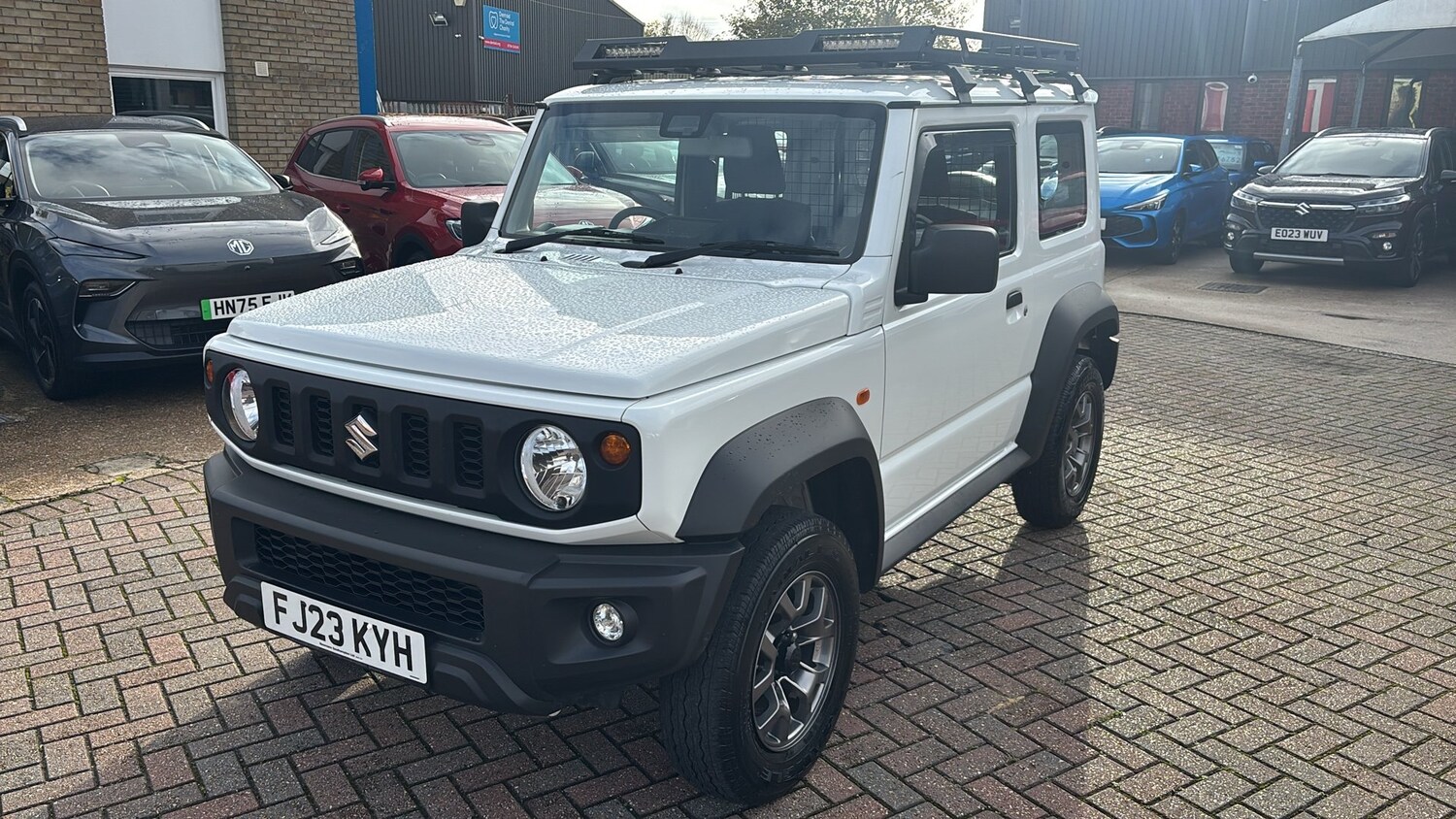 Used Suzuki Jimny 2023 for sale - 76676496: Photo 10