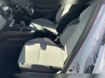 Used Renault Clio 2024 for sale - 78378208: Photo