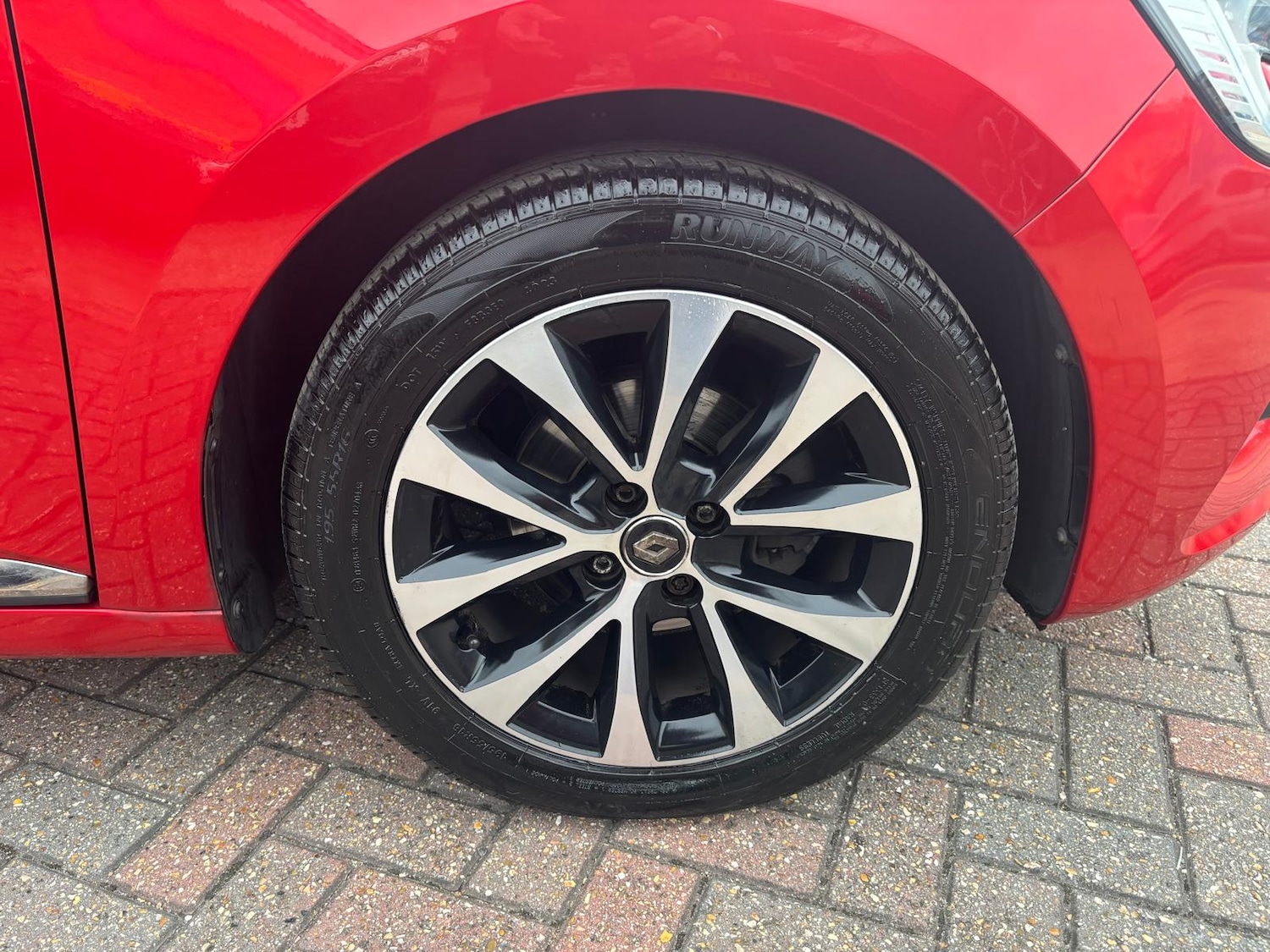 Used Renault Clio 2020 for sale - 76680814: Photo 9