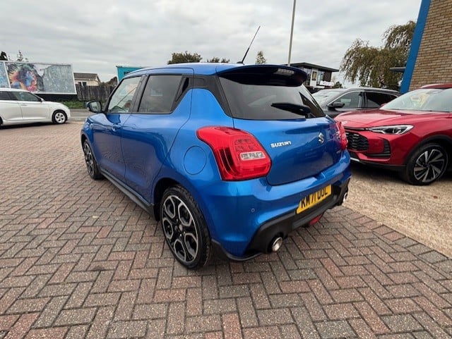 Used Suzuki Swift 2021 for sale - 77938409: Photo 5