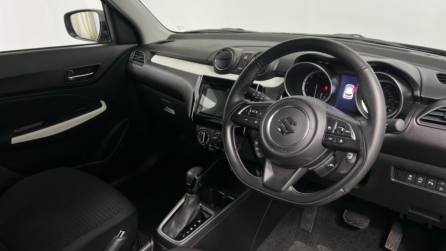 Used Suzuki Swift 2023 for sale - 78169263: Photo 6