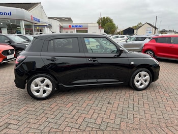 Used Suzuki Swift 2024 for sale - 76677887: Photo