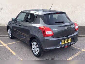 Used Suzuki Swift 2020 for sale - 78475106: Photo