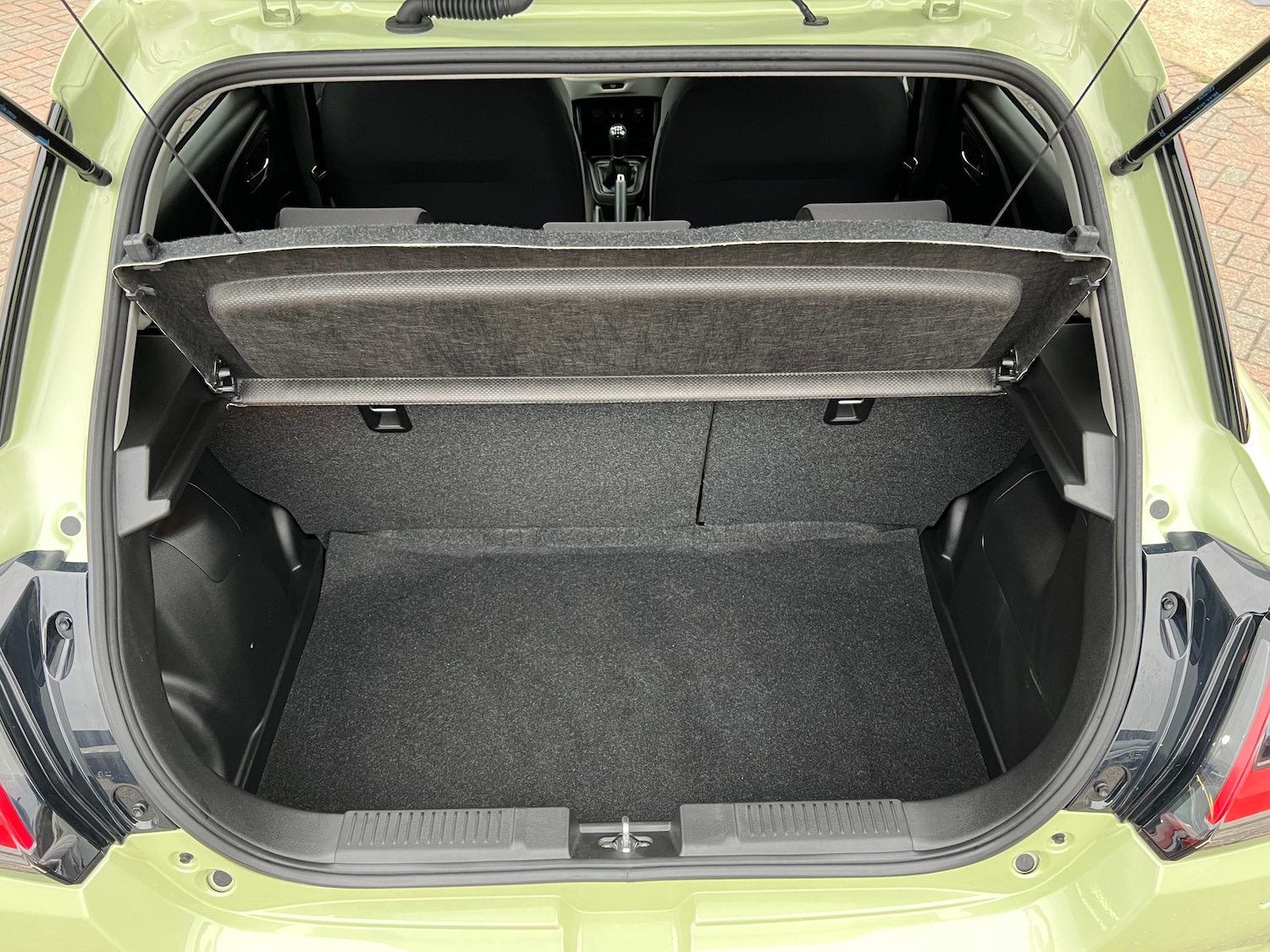 Used Suzuki Swift 2024 for sale - 76677649: Photo 9