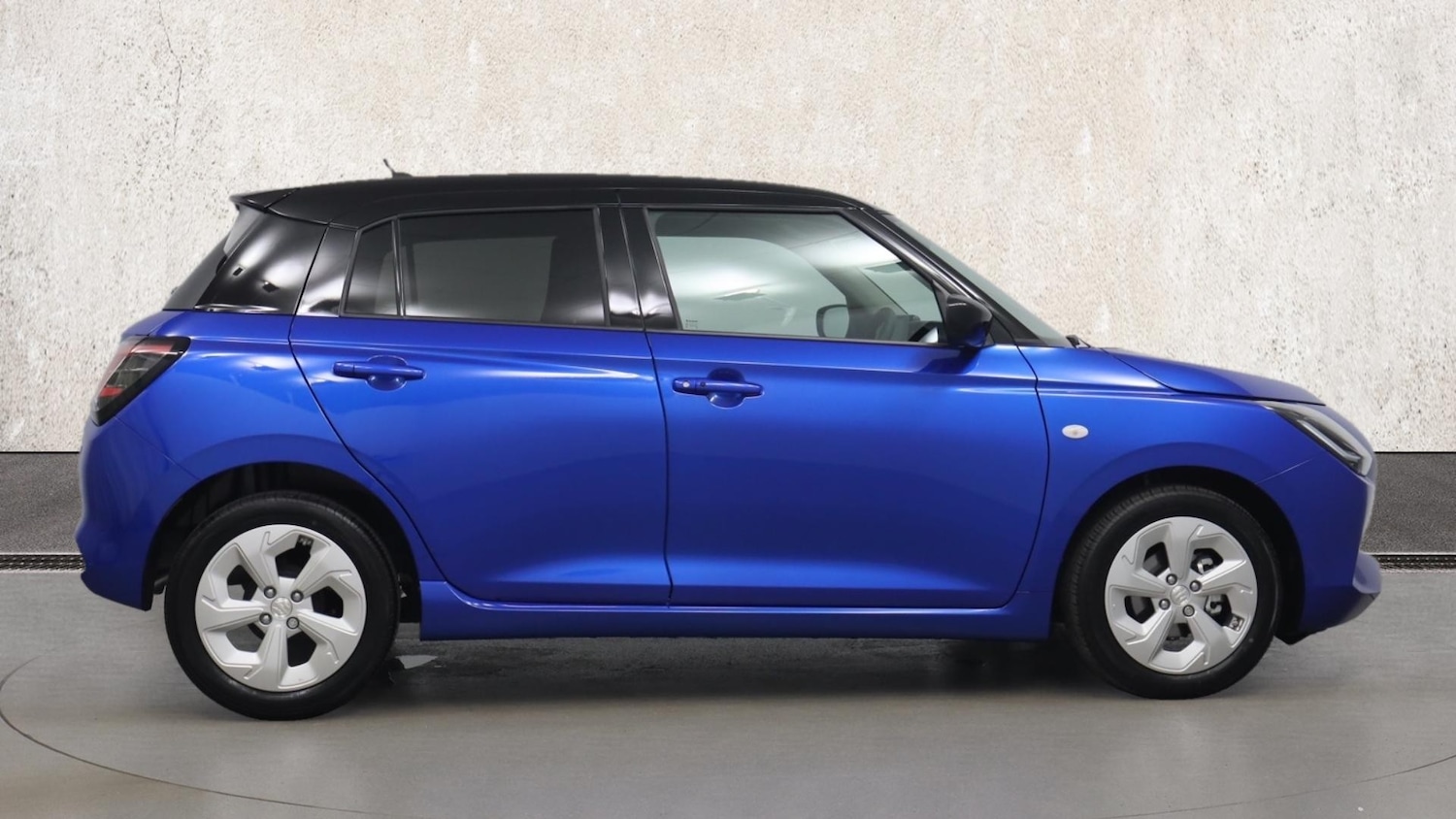 Used Suzuki Swift 2025 for sale - 76678223: Photo 4
