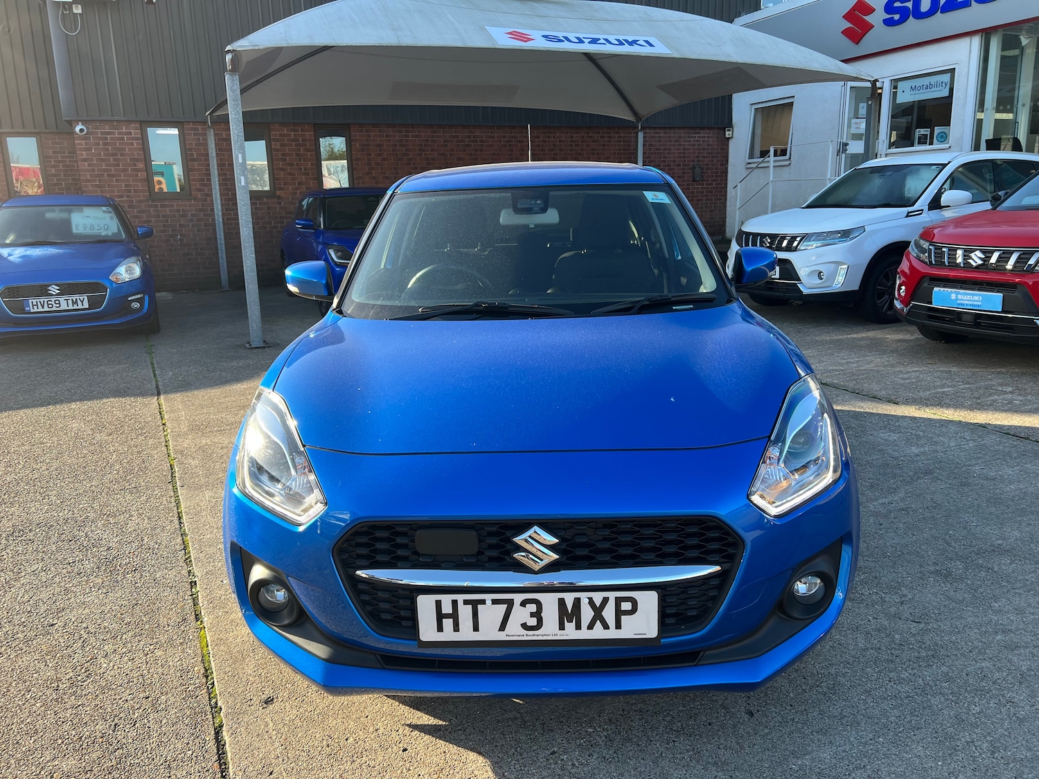 Used Suzuki Swift 2024 for sale - 76677819: Photo 2