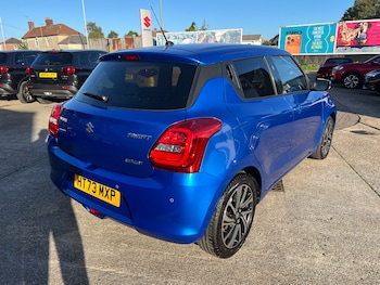 Used Suzuki Swift 2024 for sale - 76677819: Photo