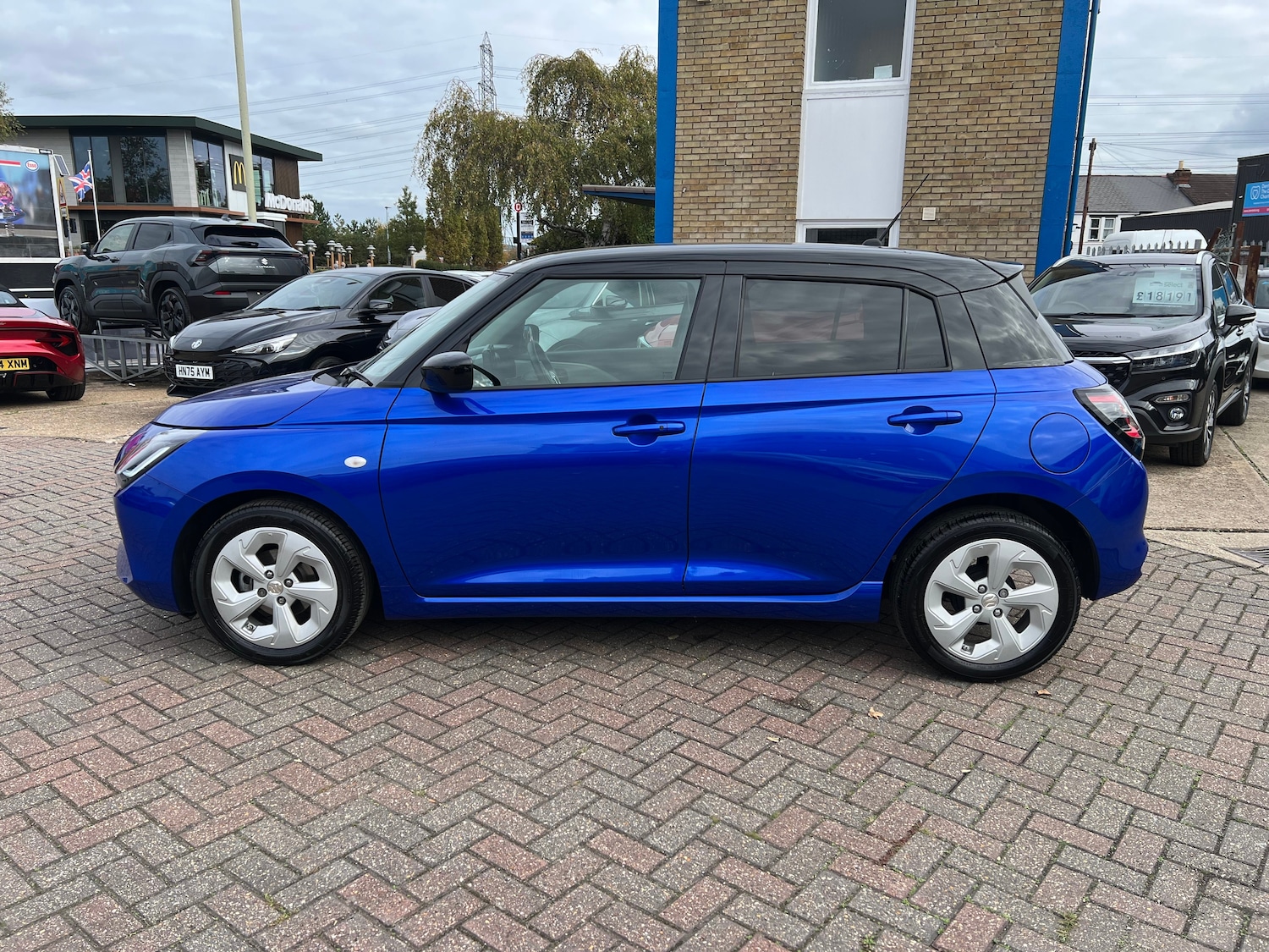 Used Suzuki Swift 2025 for sale - 76680532: Photo 8