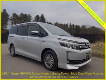 Used Toyota Voxy 2014 for sale - 74379889: Photo