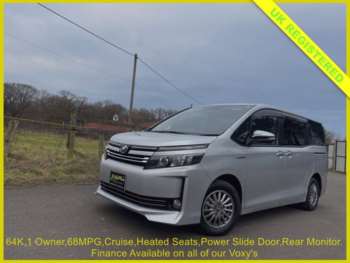 Used Toyota Voxy 2014 for sale - 74379889: Photo