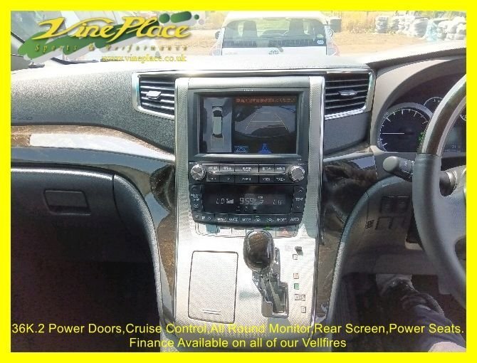 Used Toyota Vellfire 2012 for sale - 76303954: Photo 25