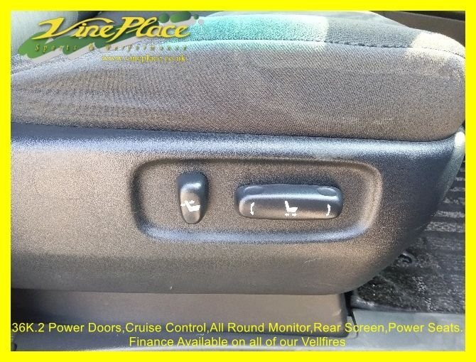 Used Toyota Vellfire 2012 for sale - 76303954: Photo 31