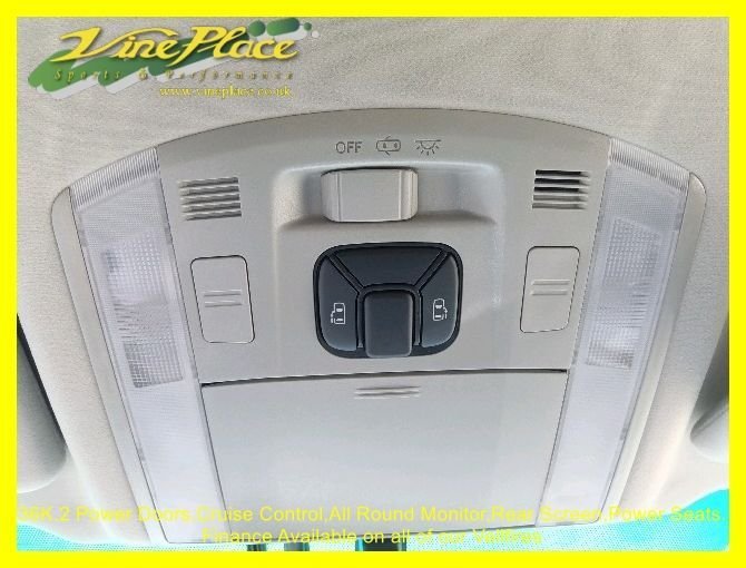 Used Toyota Vellfire 2012 for sale - 76303954: Photo 35