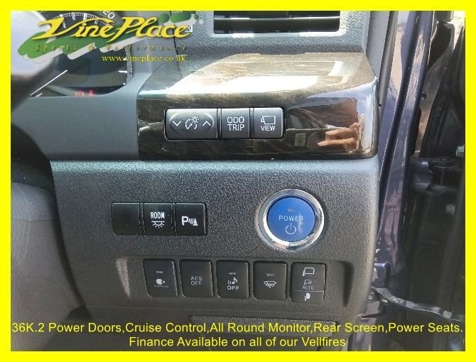 Used Toyota Vellfire 2012 for sale - 76303954: Photo 38