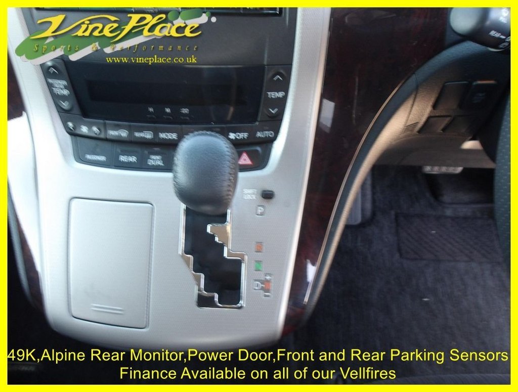 Used Toyota Vellfire 2012 for sale - 76767975: Photo 17