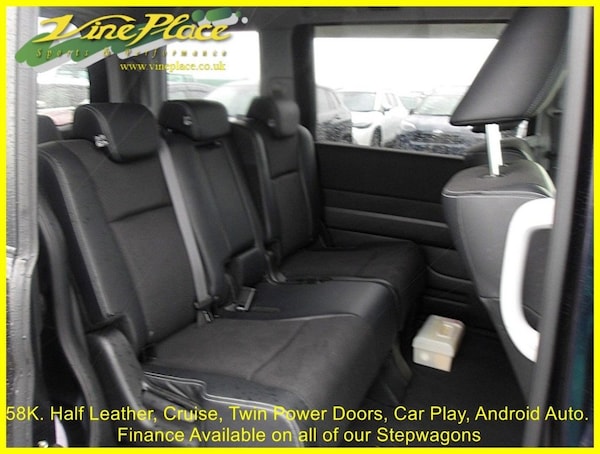 Used Honda Stepwagon 2012 for sale - 75799727: Photo 10