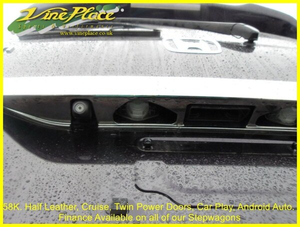 Used Honda Stepwagon 2012 for sale - 75799727: Photo 17