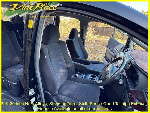 Used Toyota Vellfire 2012 for sale - 74684874: Photo 24