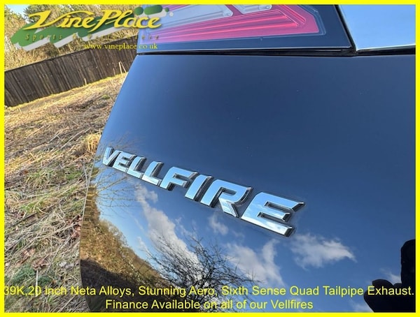 Used Toyota Vellfire 2012 for sale - 74684874: Photo 32