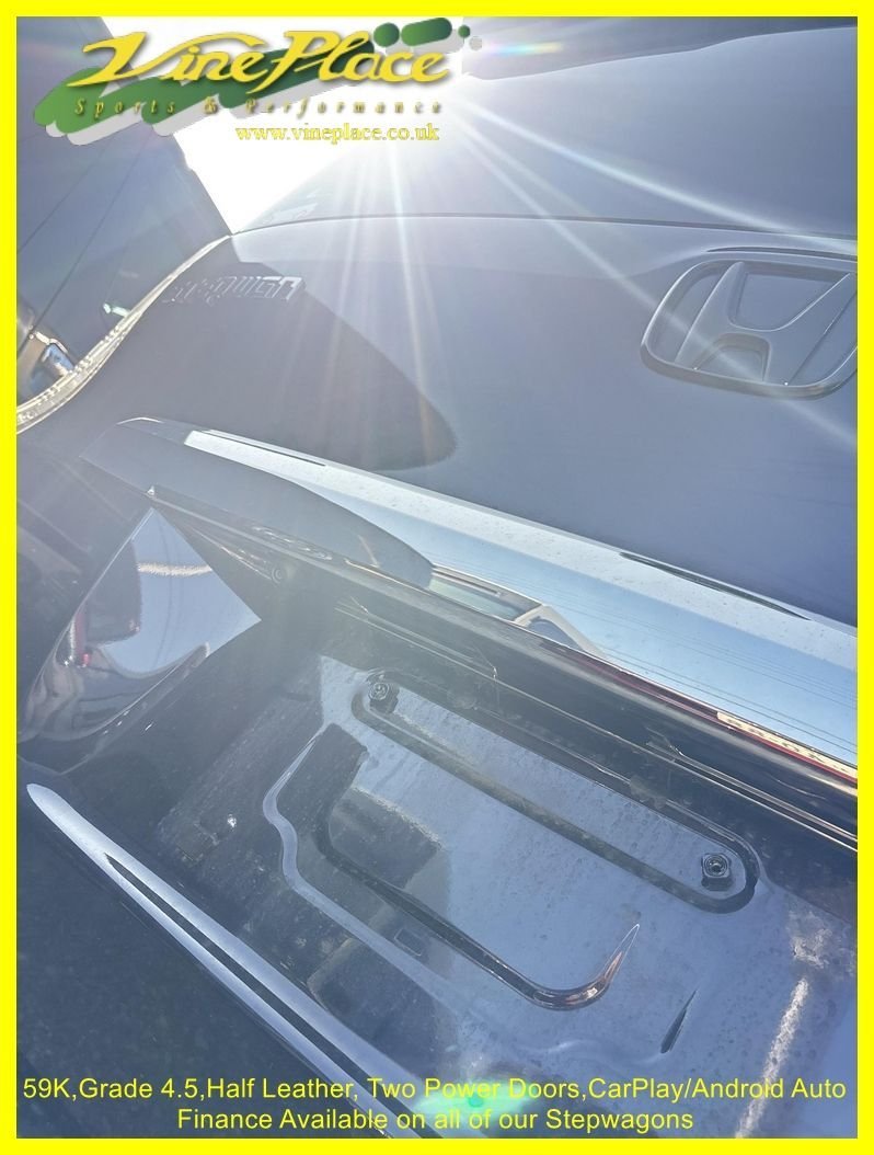 Used Honda Stepwagon 2012 for sale - 76768001: Photo 15