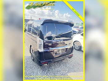 Used Honda Stepwagon 2012 for sale - 76768001: Photo