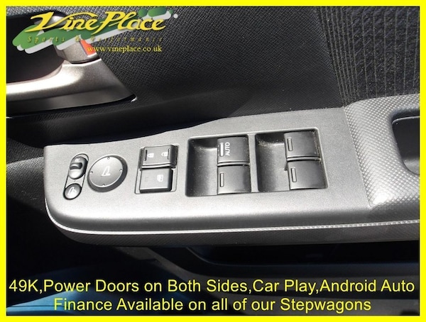 Used Honda Stepwagon 2012 for sale - 75411388: Photo 17