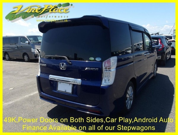 Used Honda Stepwagon 2012 for sale - 75411388: Photo 6