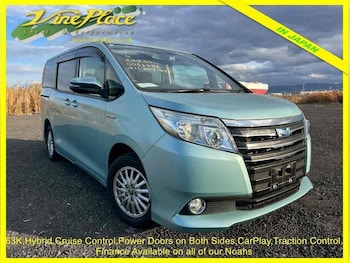 Used Toyota Voxy 2014 for sale - 77212110: Photo