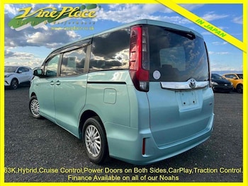 Used Toyota Voxy 2014 for sale - 77212110: Photo