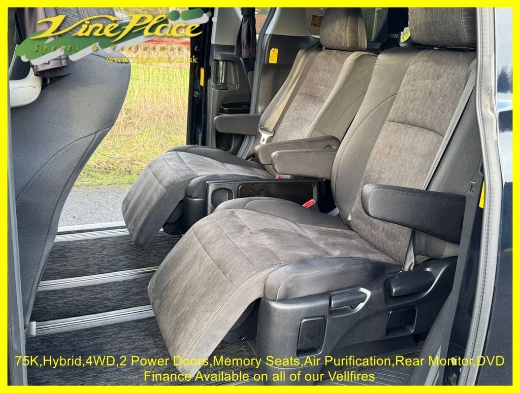 Used Toyota Vellfire 2012 for sale - 77132989: Photo 17