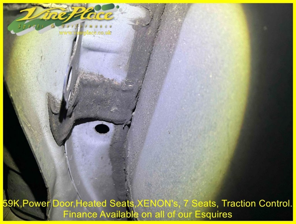 Used Toyota Esquire 2015 for sale - 77952598: Photo 15