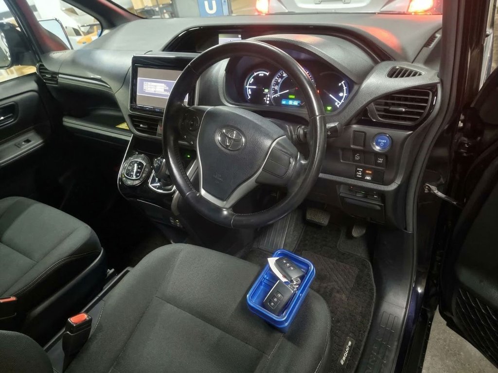Used Toyota Esquire 2015 for sale - 77952598: Photo 23