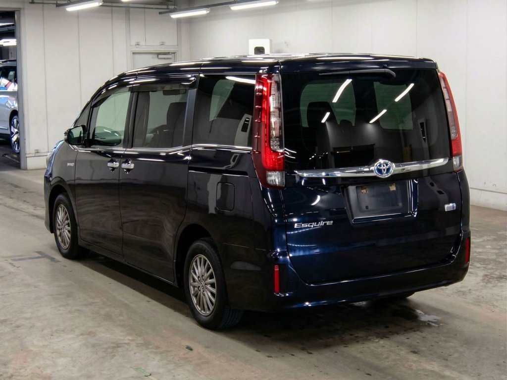 Used Toyota Esquire 2015 for sale - 77952598: Photo 25