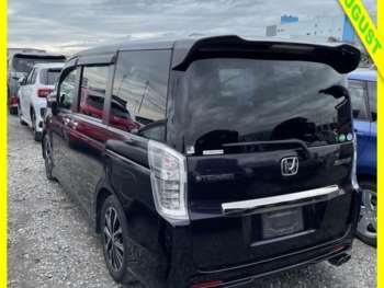 Used Honda Stepwagon 2014 for sale - 74193729: Photo