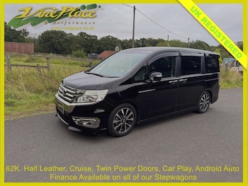Used Honda Stepwagon 2013 for sale - 77669009: Photo
