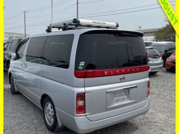 Used Nissan Elgrand 2008 for sale - 74685144: Photo