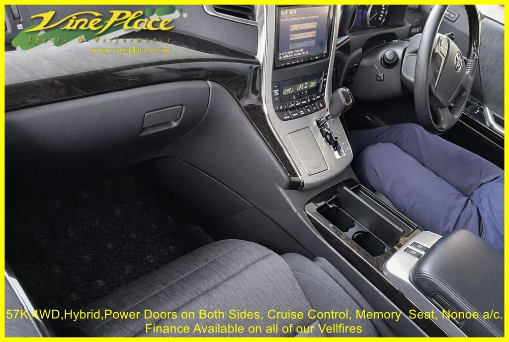 Used Toyota Vellfire 2012 for sale - 77919836: Photo 11