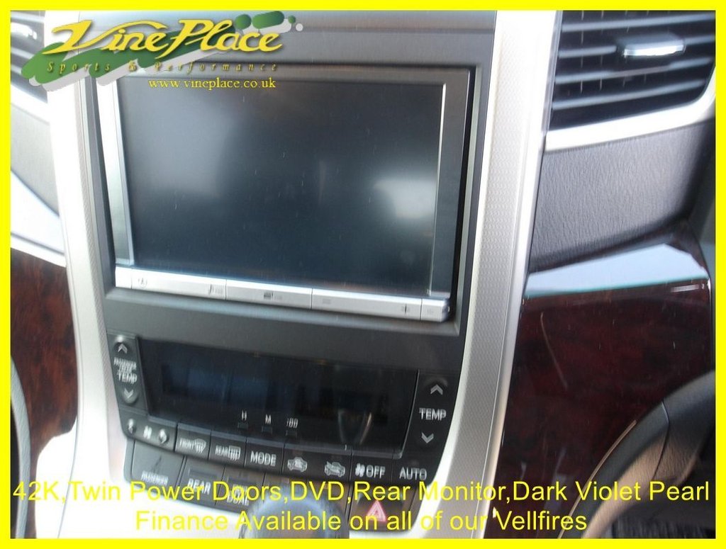 Used Toyota Vellfire 2012 for sale - 76768180: Photo 10