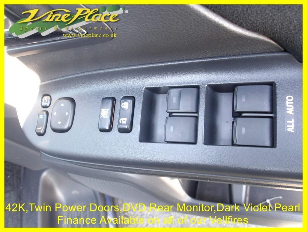 Used Toyota Vellfire 2012 for sale - 76768180: Photo 18