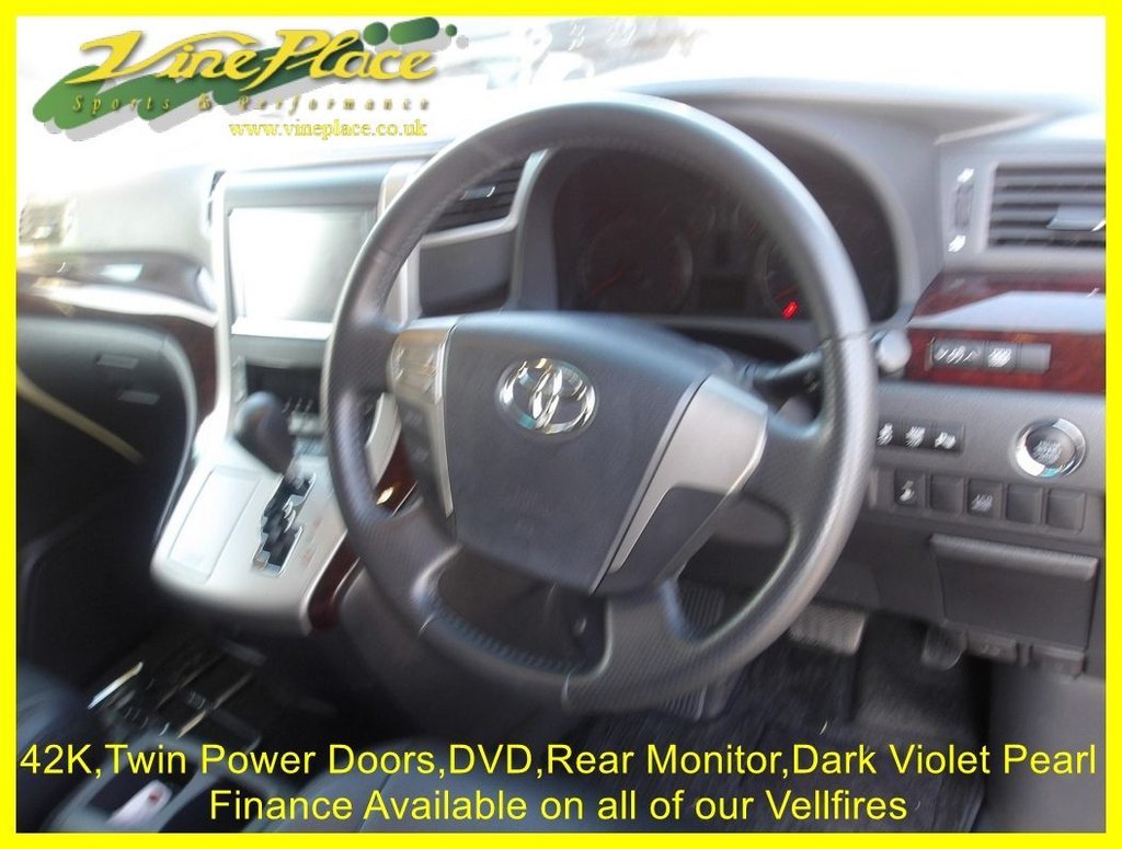 Used Toyota Vellfire 2012 for sale - 76768180: Photo 8