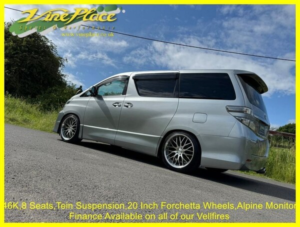 Used Toyota Vellfire 2012 for sale - 73784145: Photo 4