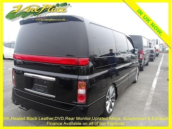 Used Nissan Elgrand 2008 for sale - 75924149: Photo