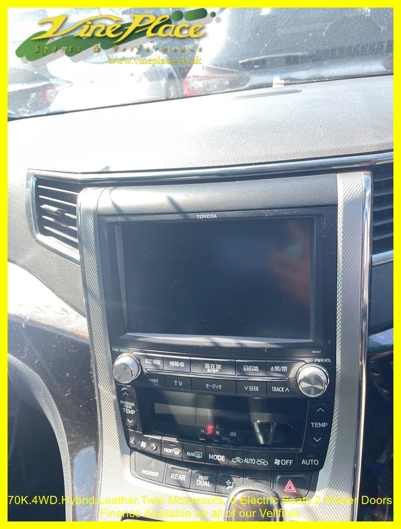 Used Toyota Vellfire 2013 for sale - 76303515: Photo 10